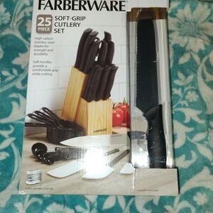 Farberware Soft-Grip Cutlery Set - Black and Silver